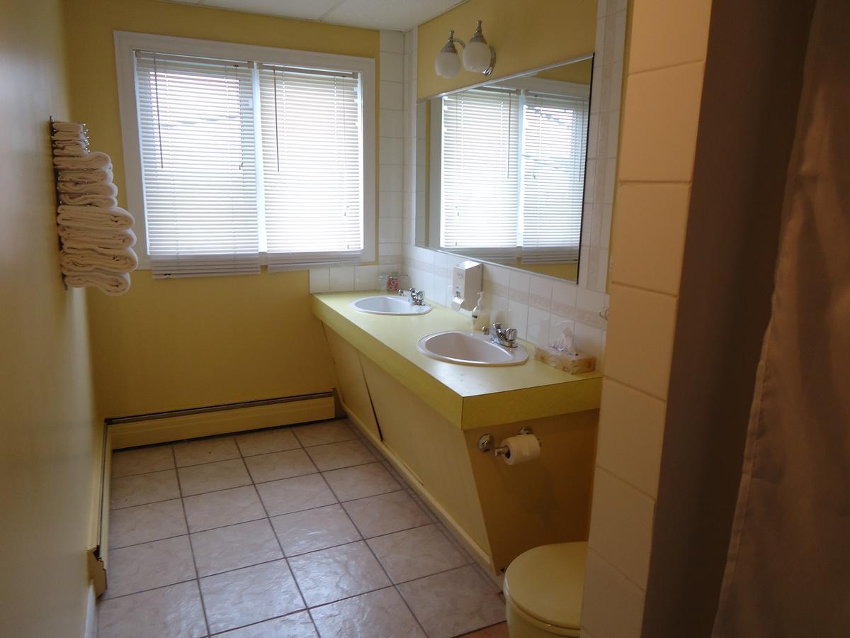 Motel Cote Rivière-du-Loup エクステリア 写真