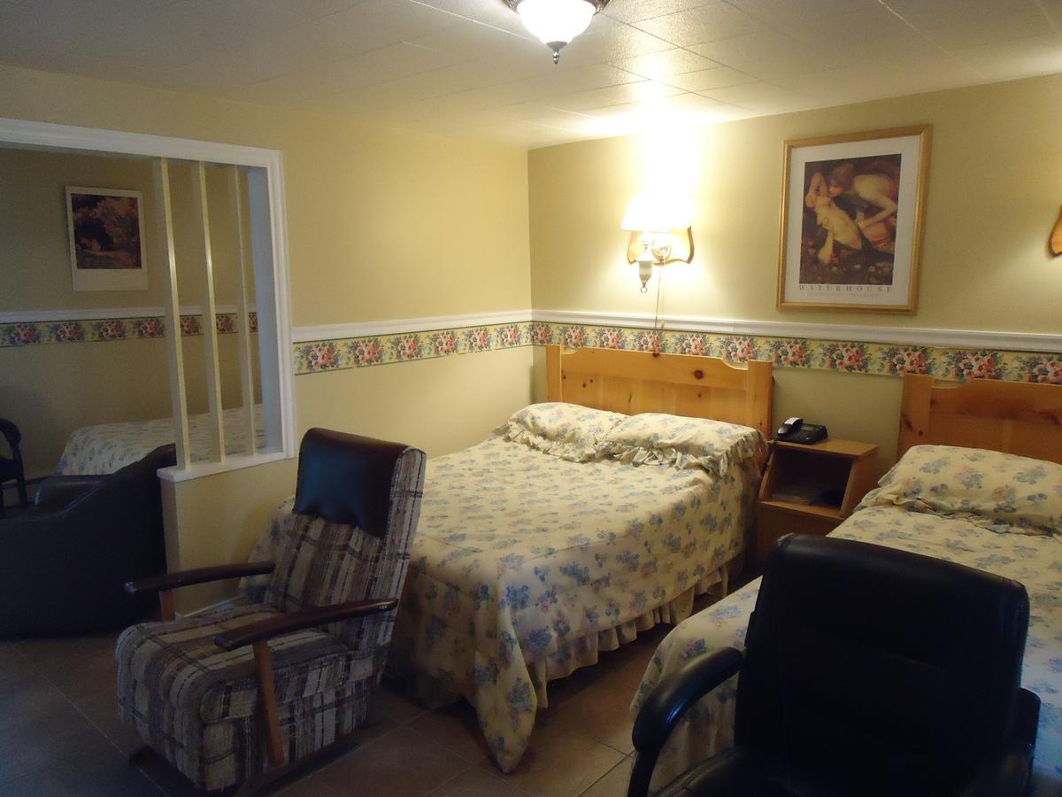Motel Cote Rivière-du-Loup エクステリア 写真