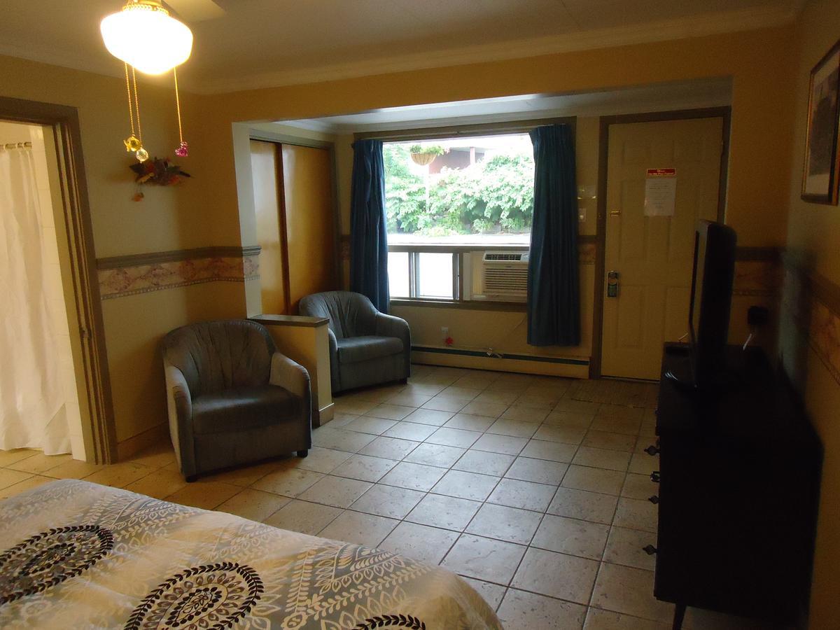 Motel Cote Rivière-du-Loup エクステリア 写真