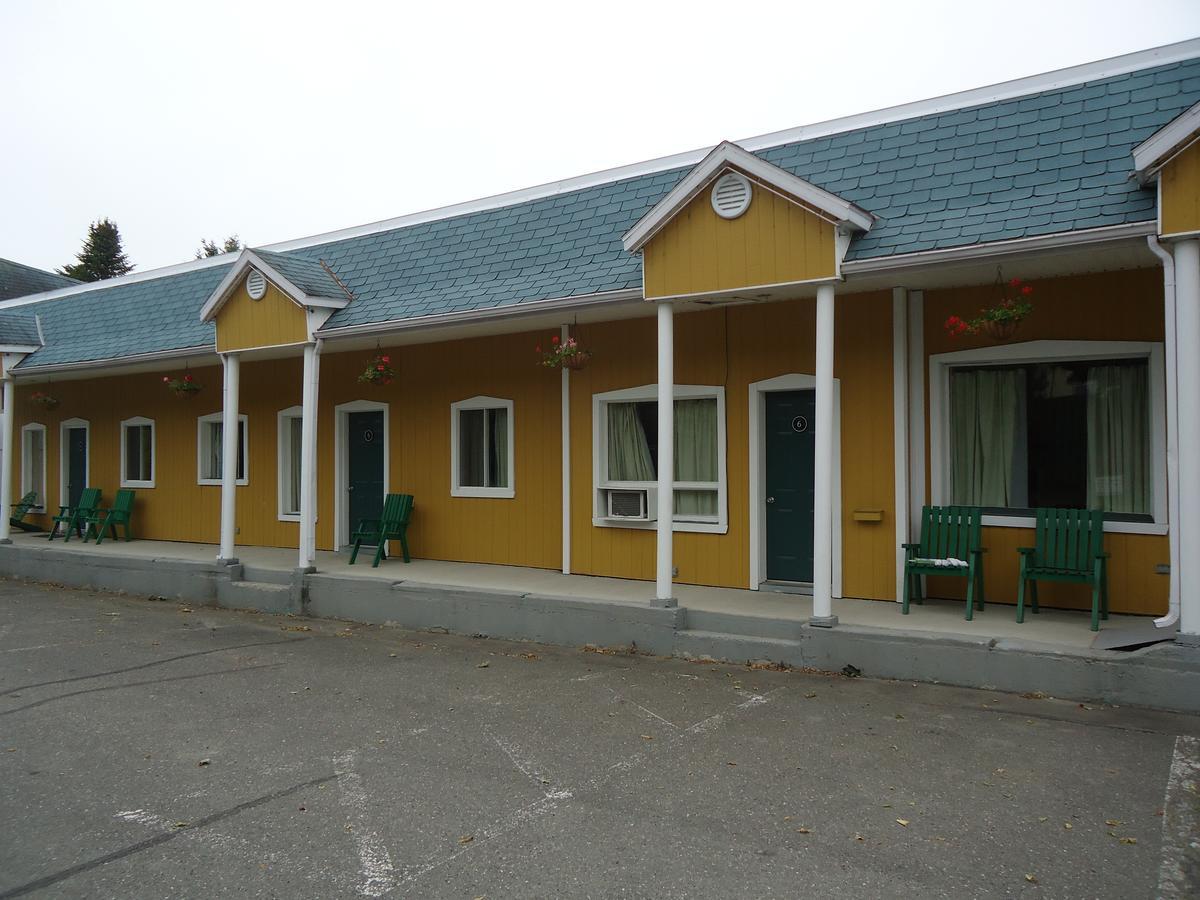 Motel Cote Rivière-du-Loup エクステリア 写真