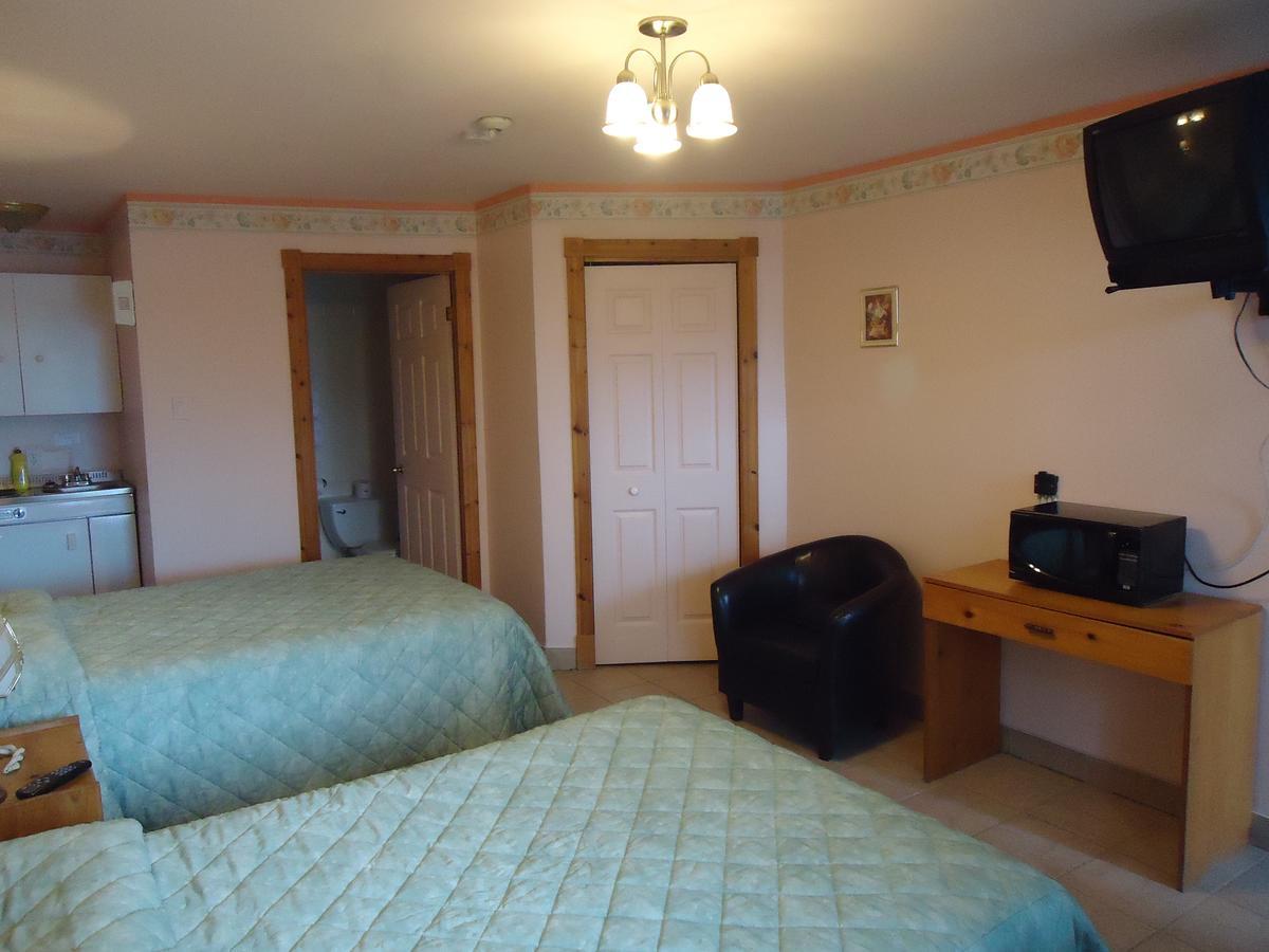 Motel Cote Rivière-du-Loup エクステリア 写真