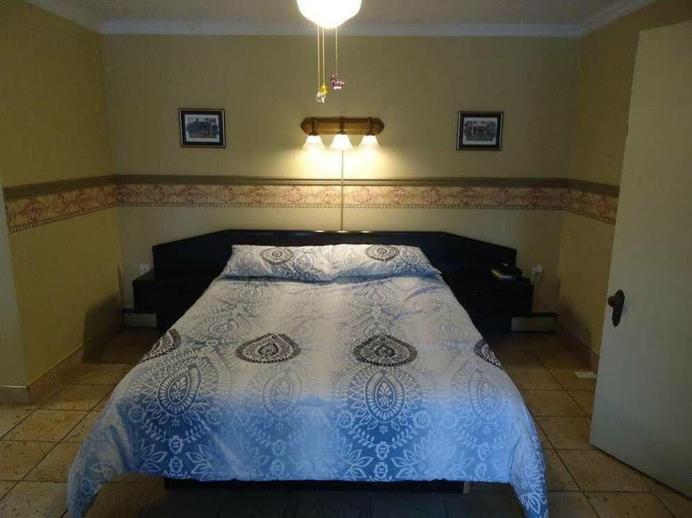 Motel Cote Rivière-du-Loup エクステリア 写真
