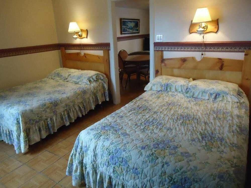 Motel Cote Rivière-du-Loup エクステリア 写真