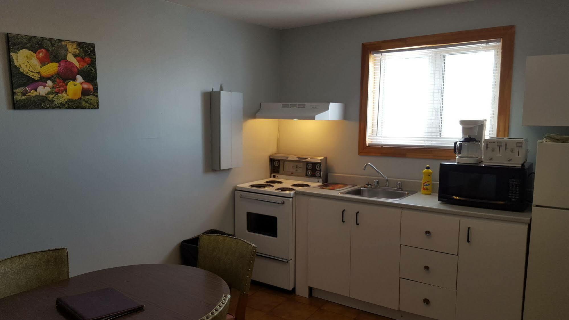 Motel Cote Rivière-du-Loup エクステリア 写真