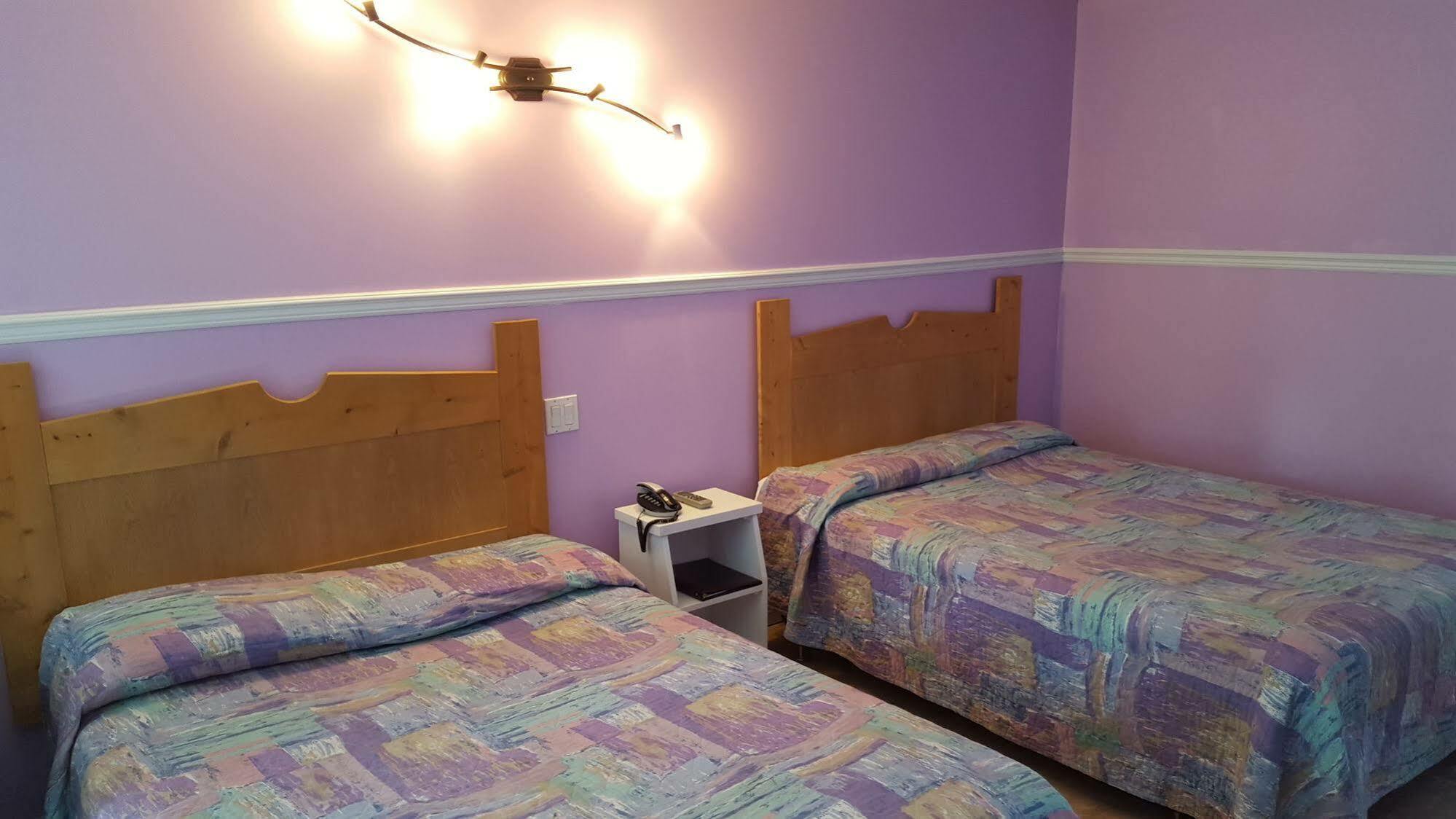 Motel Cote Rivière-du-Loup エクステリア 写真