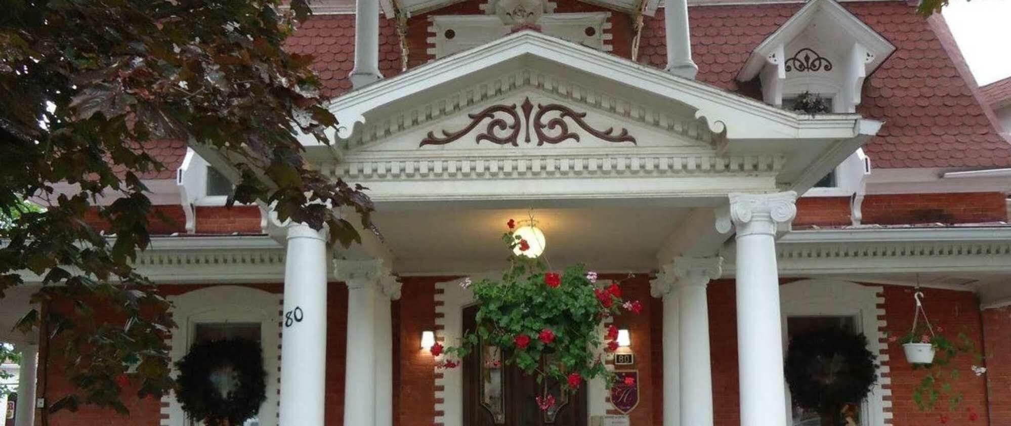 Motel Cote Rivière-du-Loup エクステリア 写真